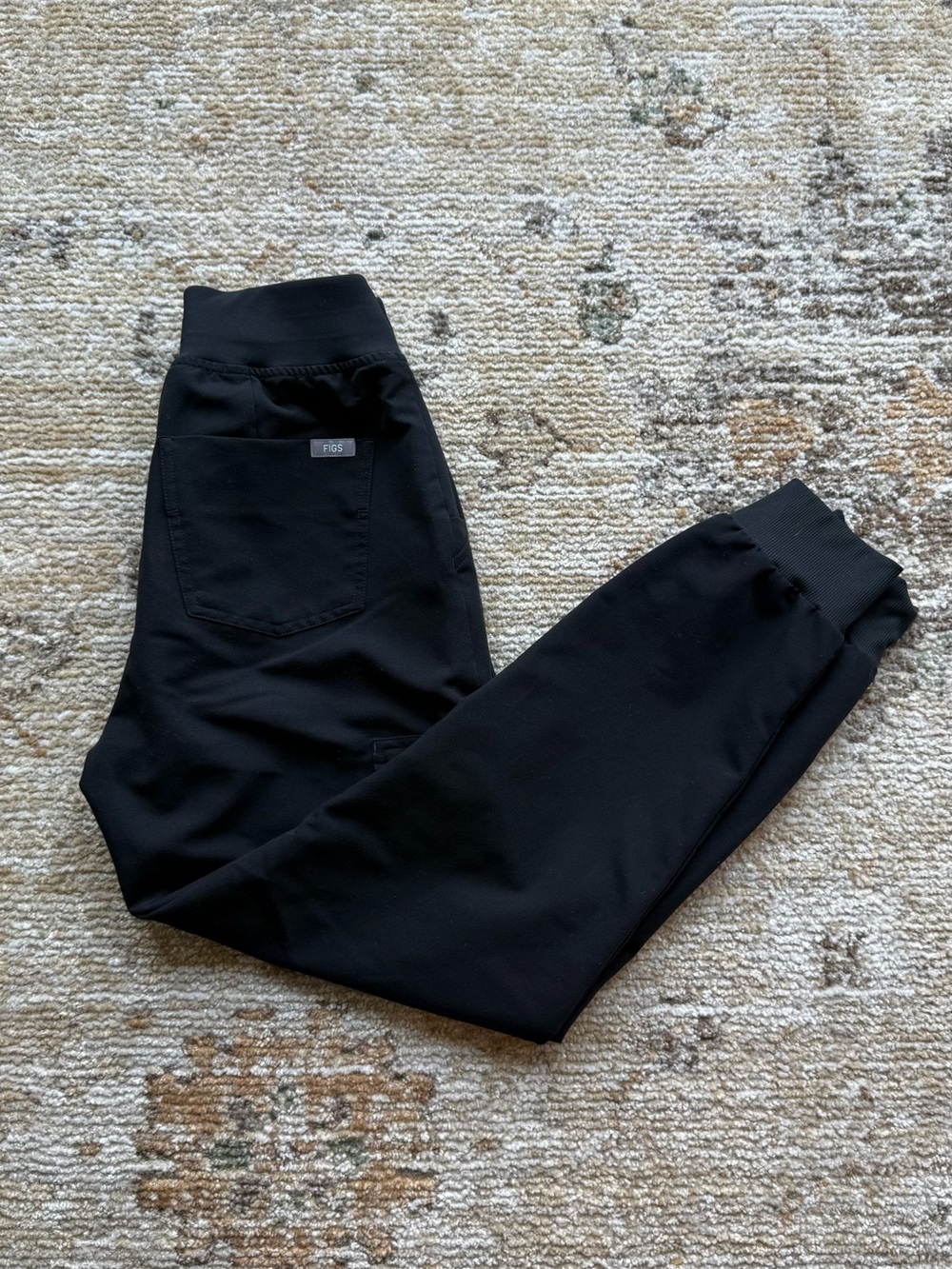 FIGS black high waisted jogger scrub pant - XS/P